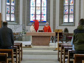 Karfreitgasliturgie und Karfreitagsprozession in Naumburg (Foto: Karl-Franz Thiede)